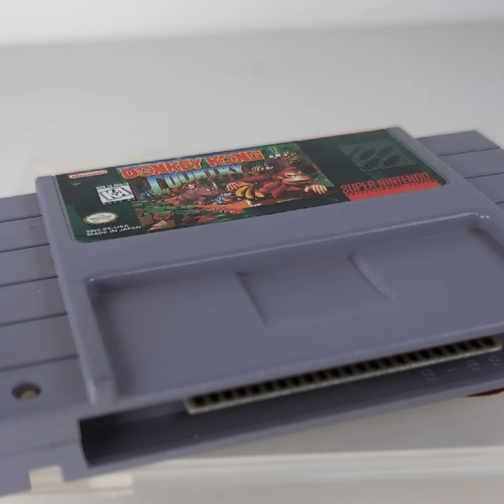 Nintendo Donkey Kong Country Game Cartridge With Case